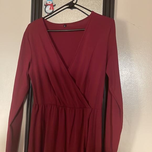 Elegant dress with high slit! Brand new! - Picture 2 of 4
